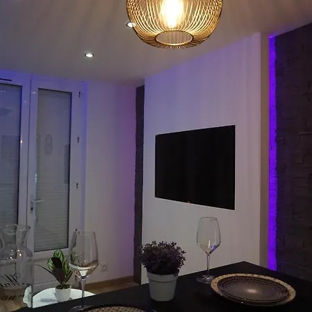 Chic & Moderne Avec Balcon